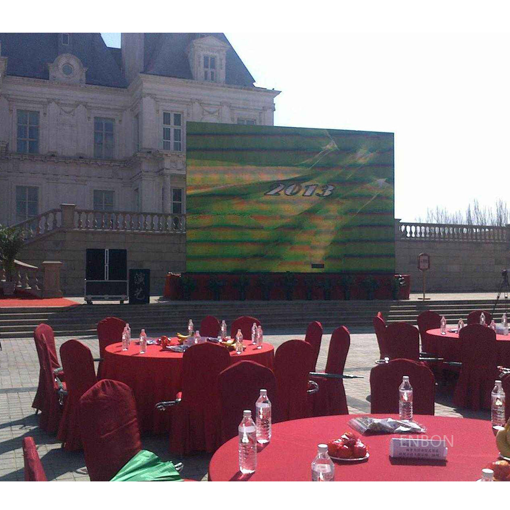 P10 High Brightness Outdoor Portable LED Display with 640x640mm Panel 